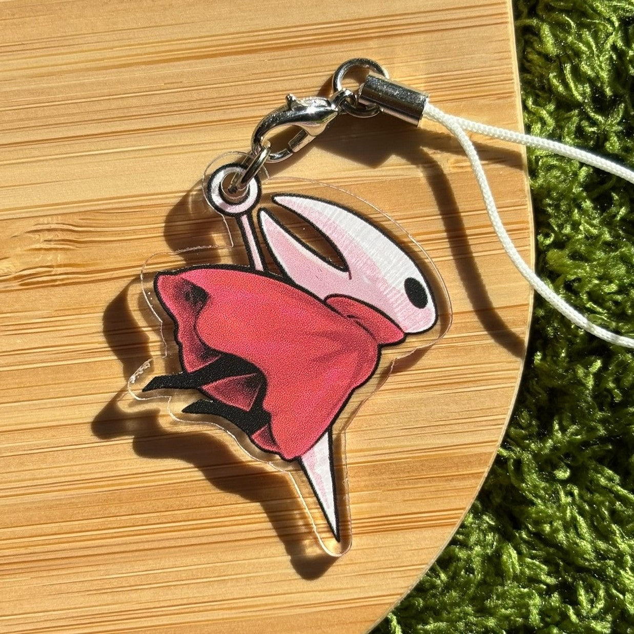 Hornet - Charm